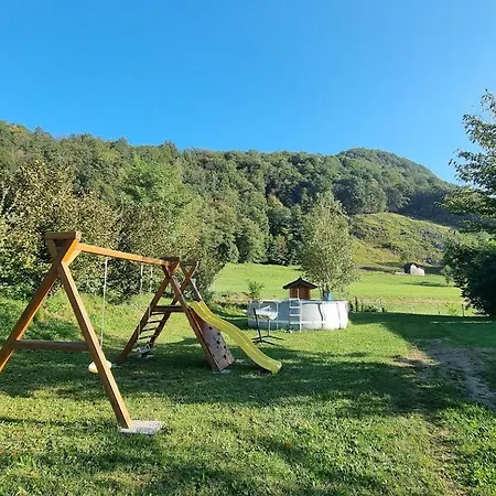 Apartma Patricija For 2 アパート *